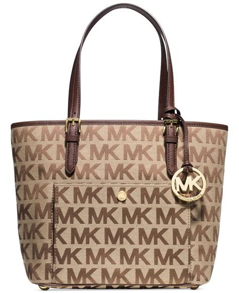 MICHAEL Michael Kors Women's Jet Set Item Medium Snap 